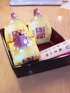 2011.3リーガお茶菓子.JPG
